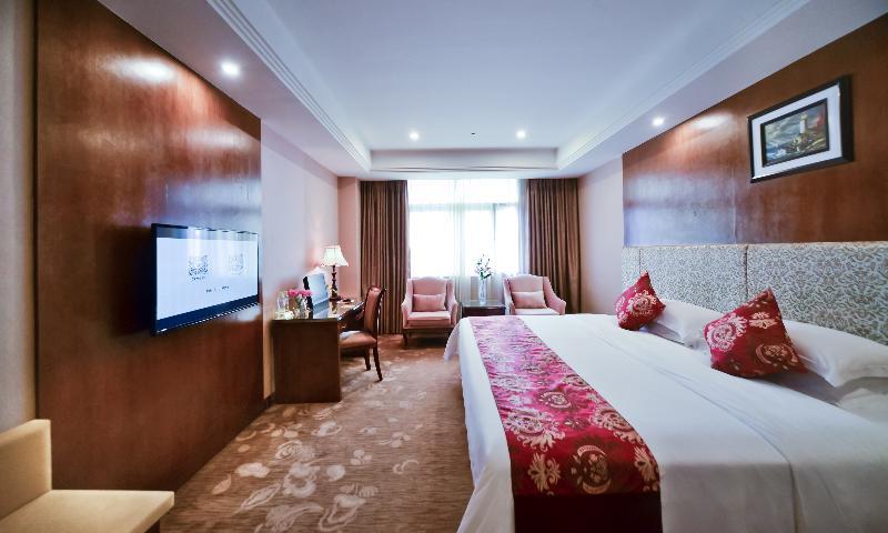 Vienna International Hotel Taicang Nanyang Plaza Exterior photo